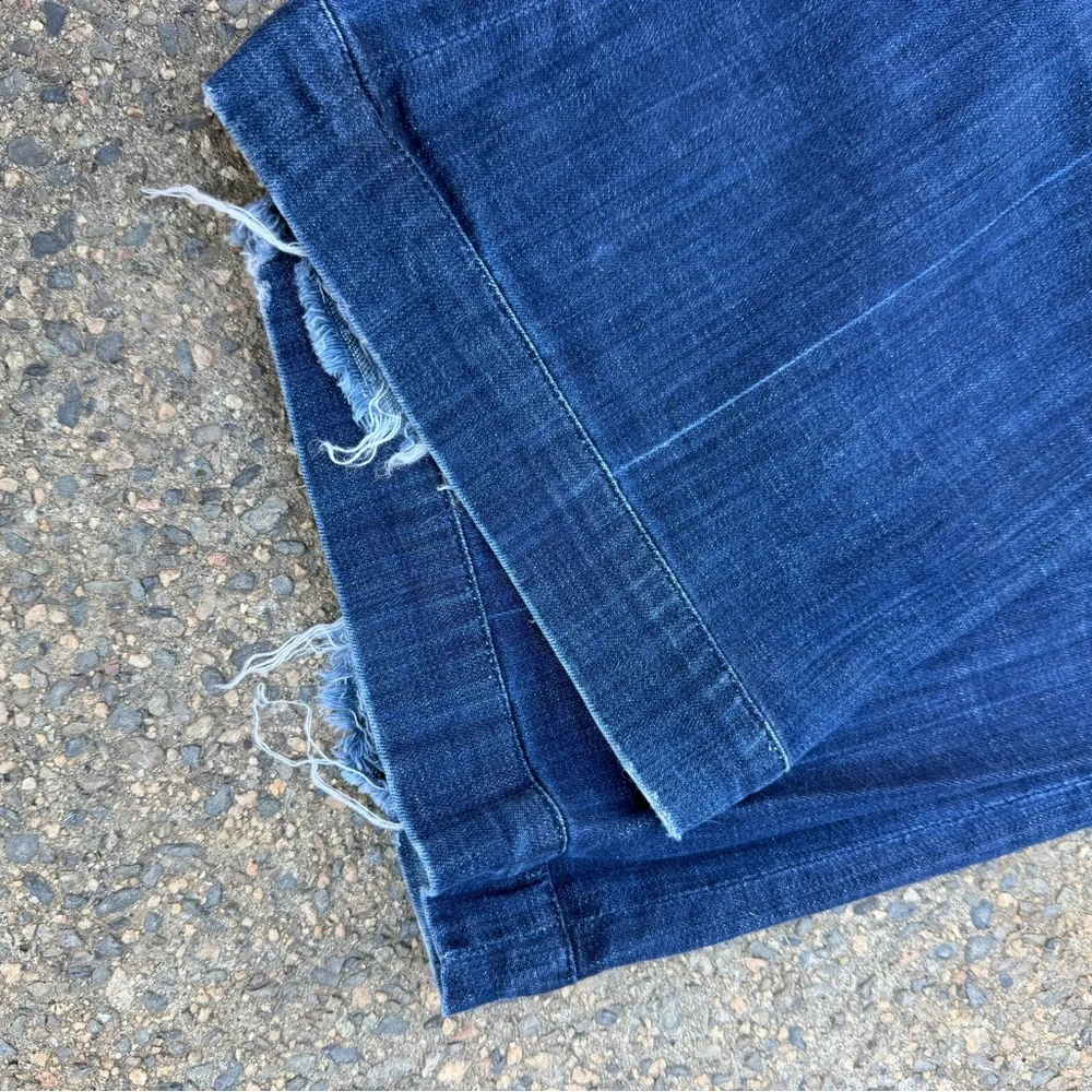 7 For All Mankind Dojo Jeans Dark Wash - Picture 6 of 10